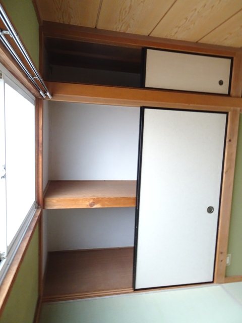 収納　押し入れ