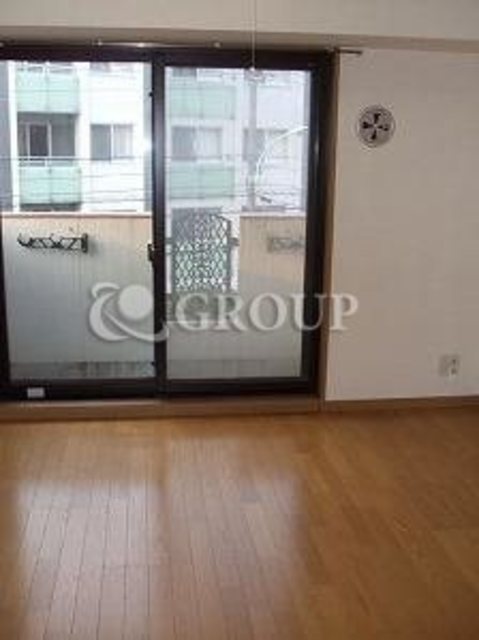 バルコニー　バルコニーあります