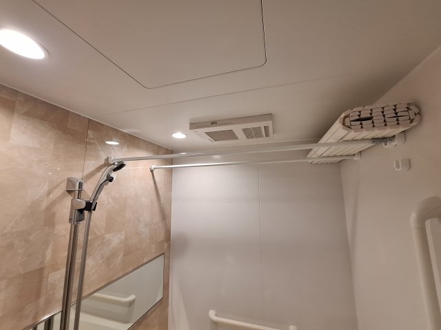 その他設備　浴室乾燥機付き