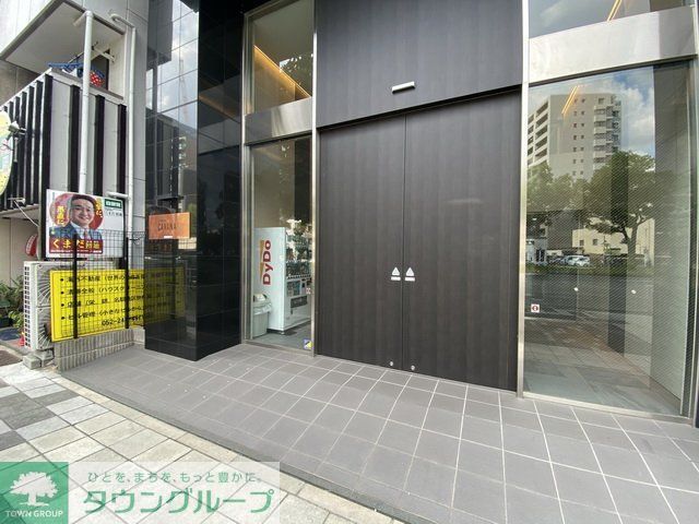 エントランス　エントランス