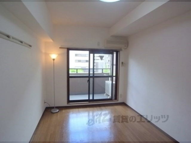 居室・リビング　居室