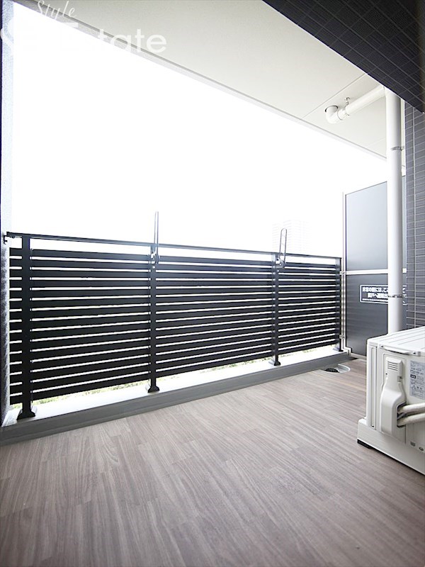 バルコニー　バルコニー