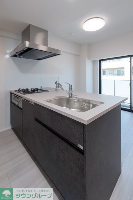 キッチン　※写真は同タイプ住戸です。