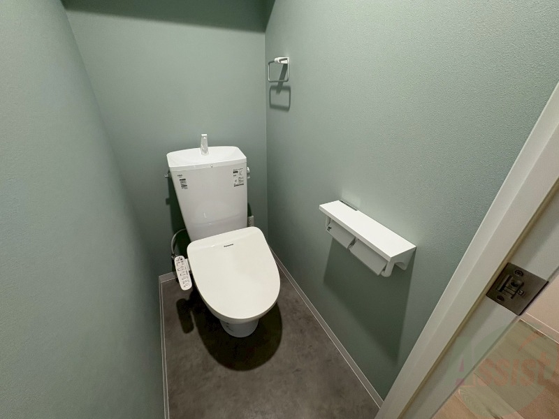 トイレ　シャワートイレになっているので快適です！