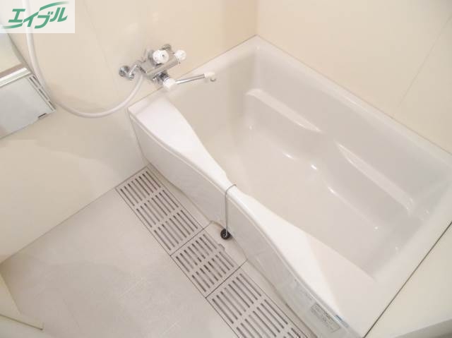 バス・シャワールーム　バスルーム