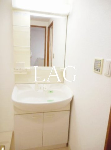 洗面設備　洗面台です。