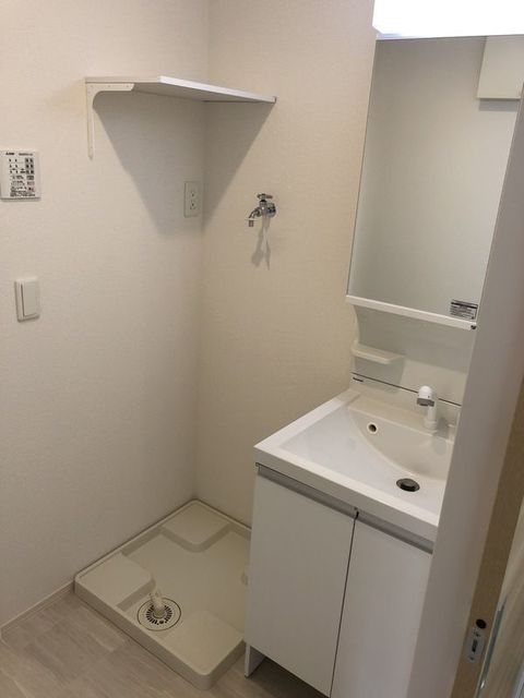 洗面設備　同仕様