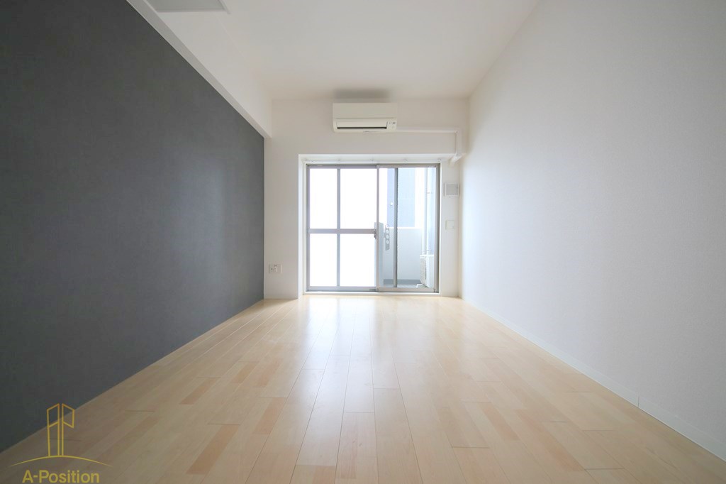 居室・リビング　SERENiTE上町台