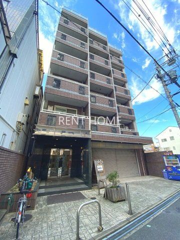 建物外観　鉄骨造　７階建て