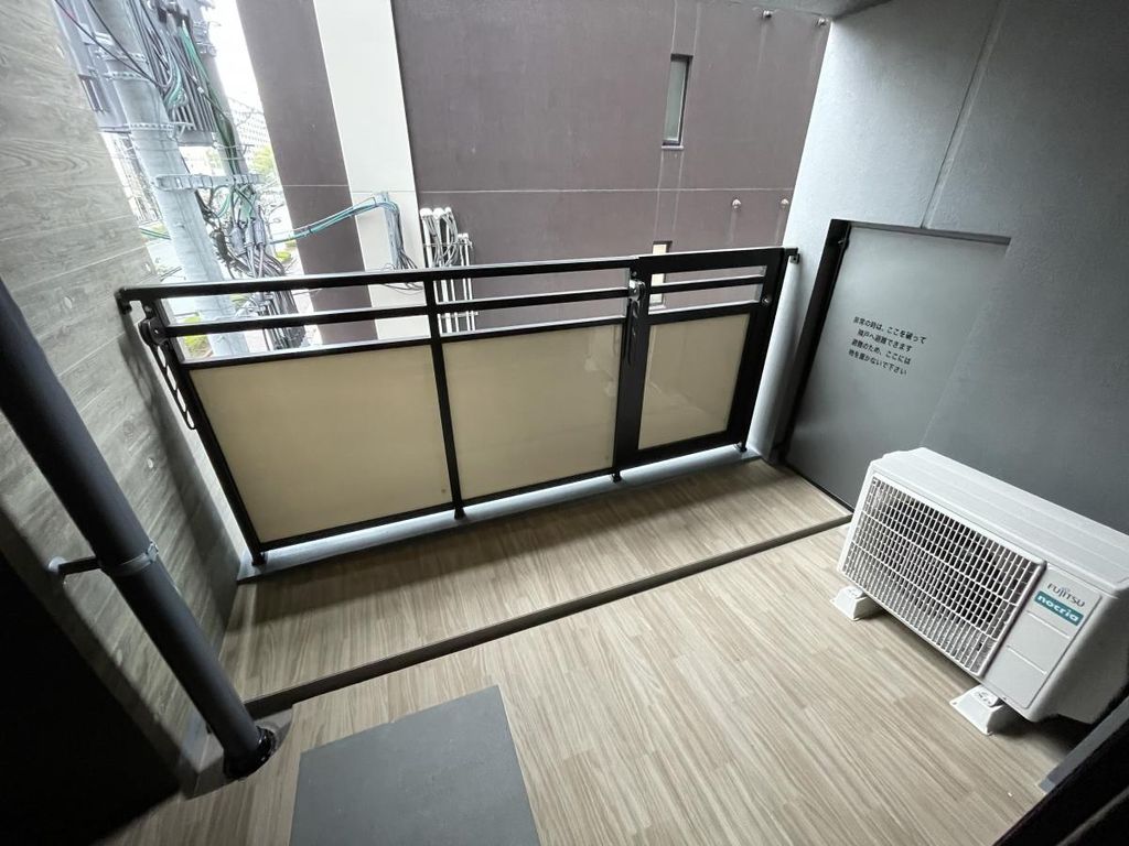 バルコニー　バルコニー