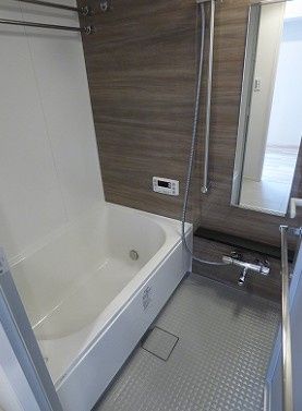 バス・シャワールーム　写真は同タイプ住居です。