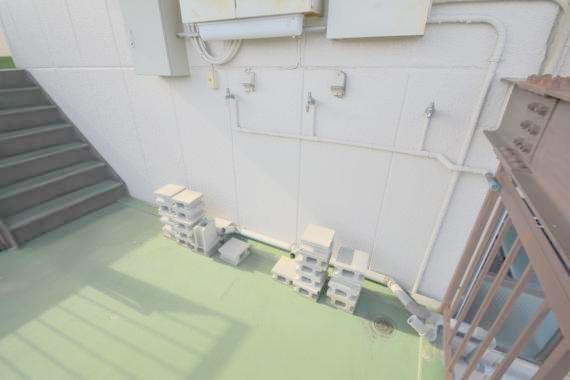 その他　洗濯してすぐにバルコニーに干せますね。