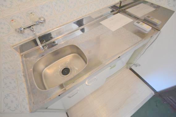 キッチン　あなたの好みに合わせたコンロを置いてくださいね。