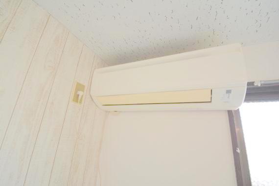 その他設備　エアコンがはじめからついているのはお得ですね。