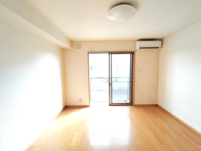 居室・リビング　類似