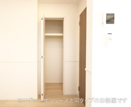 収納　ウォークインクローゼット