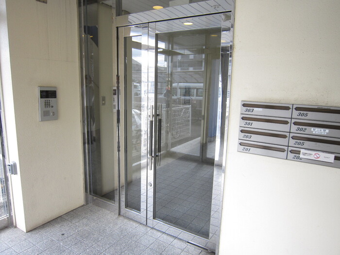 エントランス　オートロック
