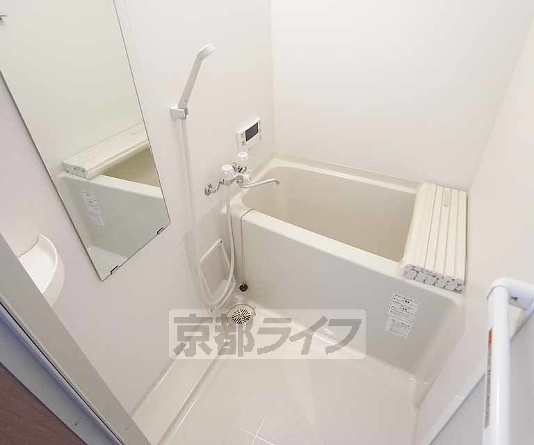 バス・シャワールーム　きれいなお風呂です。