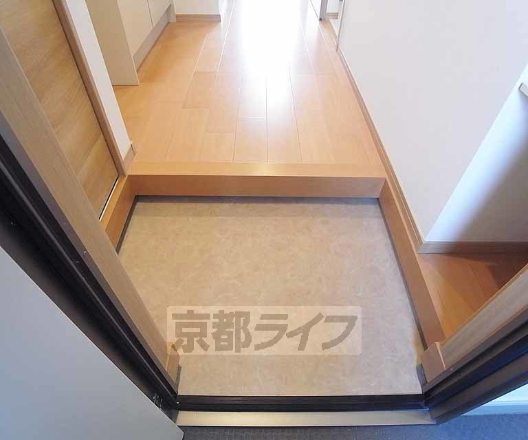 玄関　明るい玄関です。