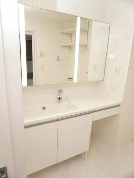 洗面設備　洗面所