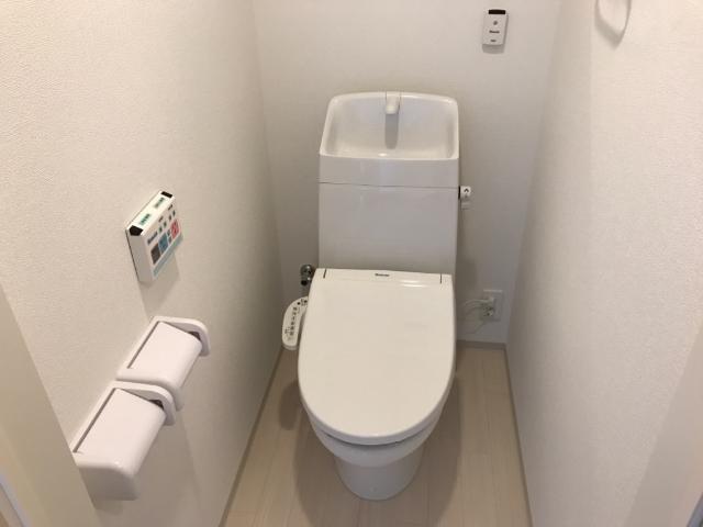 トイレ　シャワー付トイレ