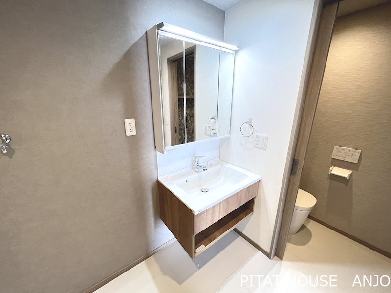 洗面設備　参考写真C号室