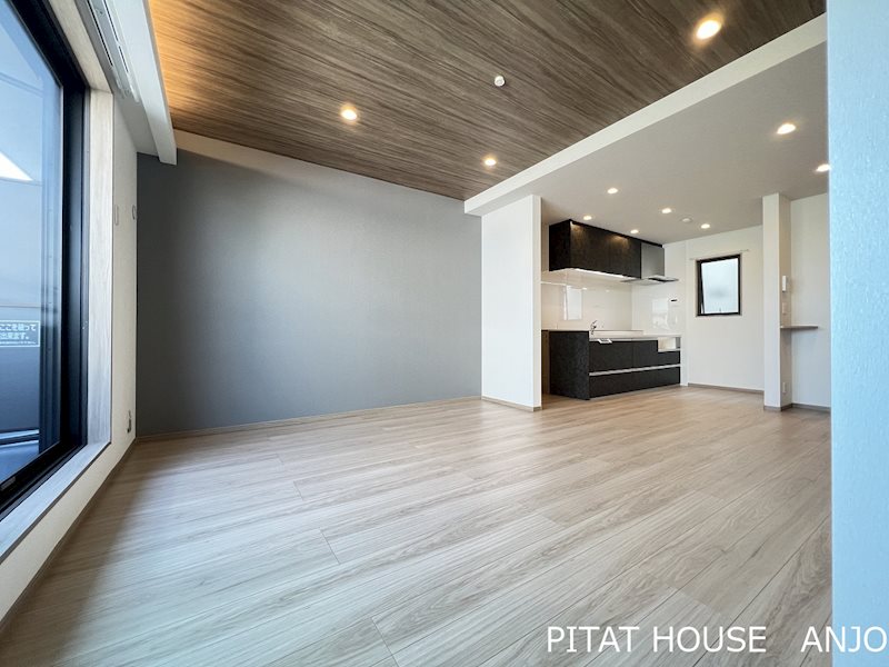 居室・リビング　参考写真C号室