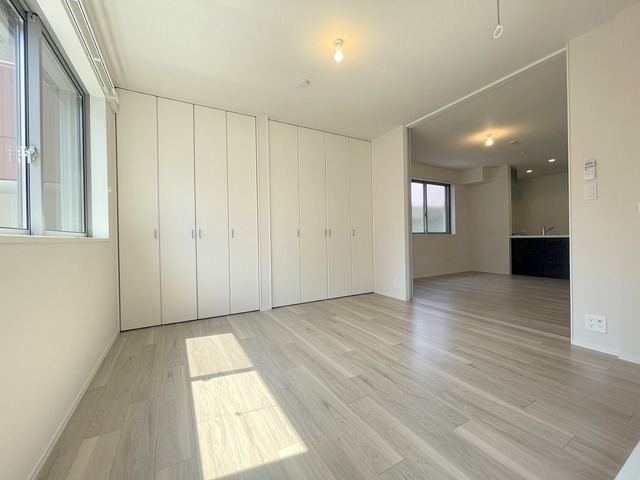 その他部屋・スペース　★明るいフローリングの角部屋です★