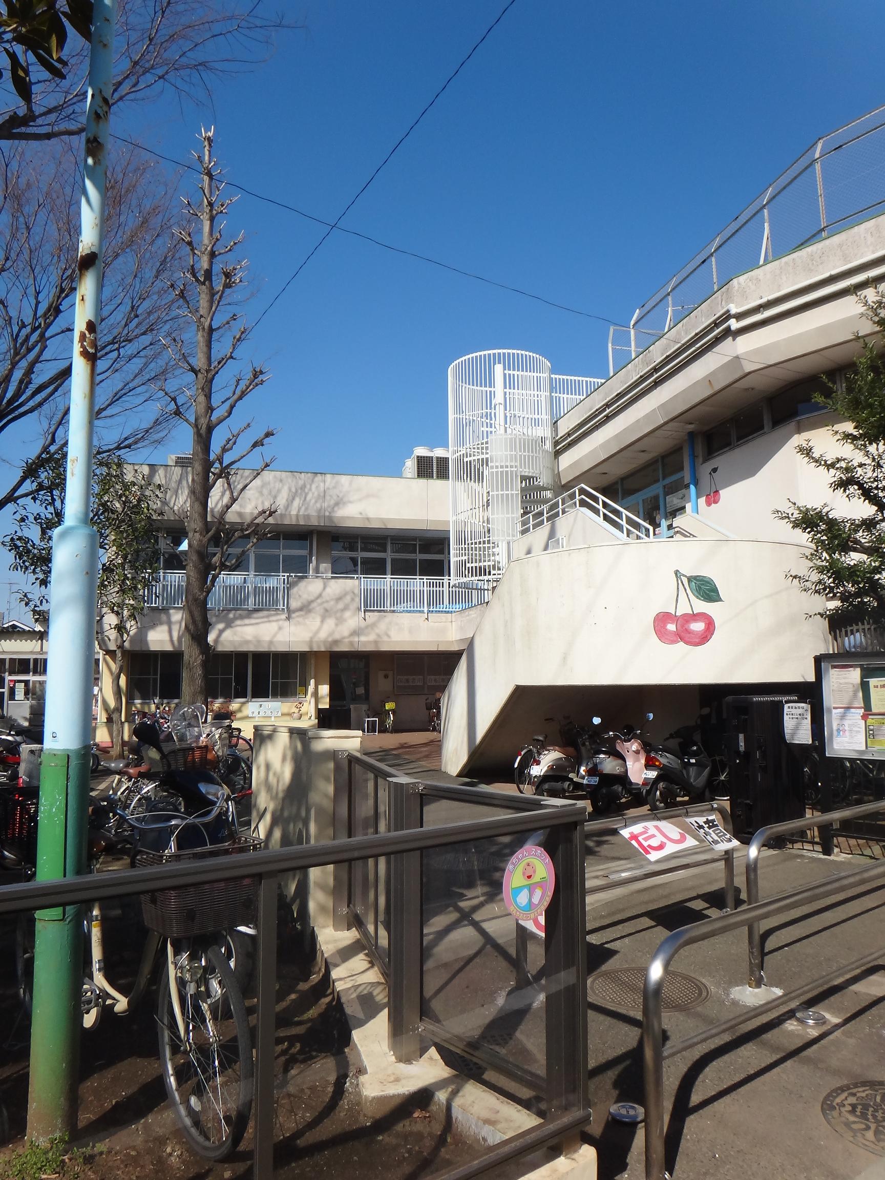 幼稚園・保育園　練馬区立大泉学園保育園（幼稚園・保育園）まで300m