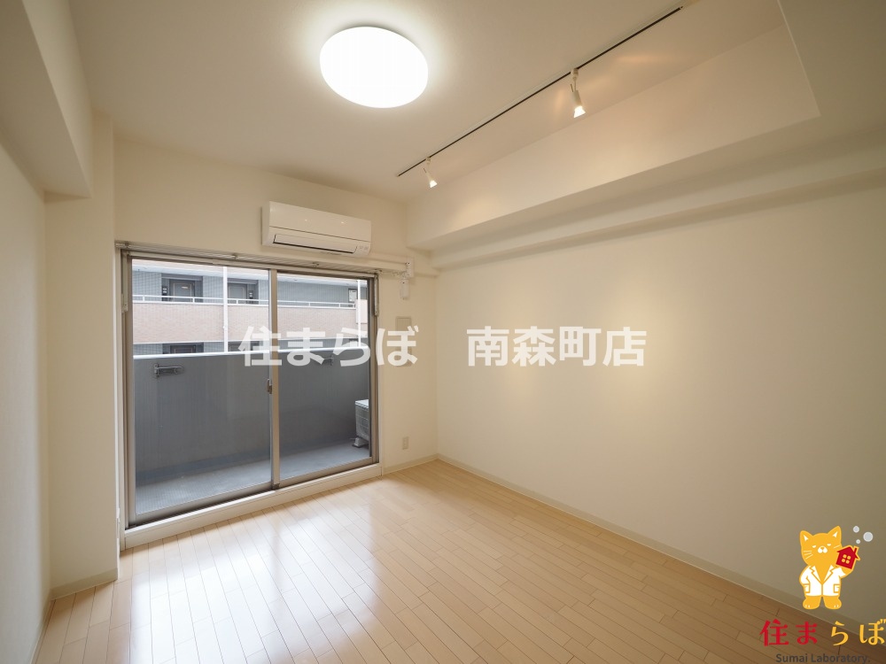 居室・リビング　「“合う暮らし”を、LINEで一緒に描こう。」