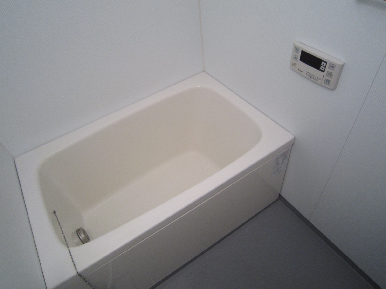 バス・シャワールーム　追焚機能付きバス