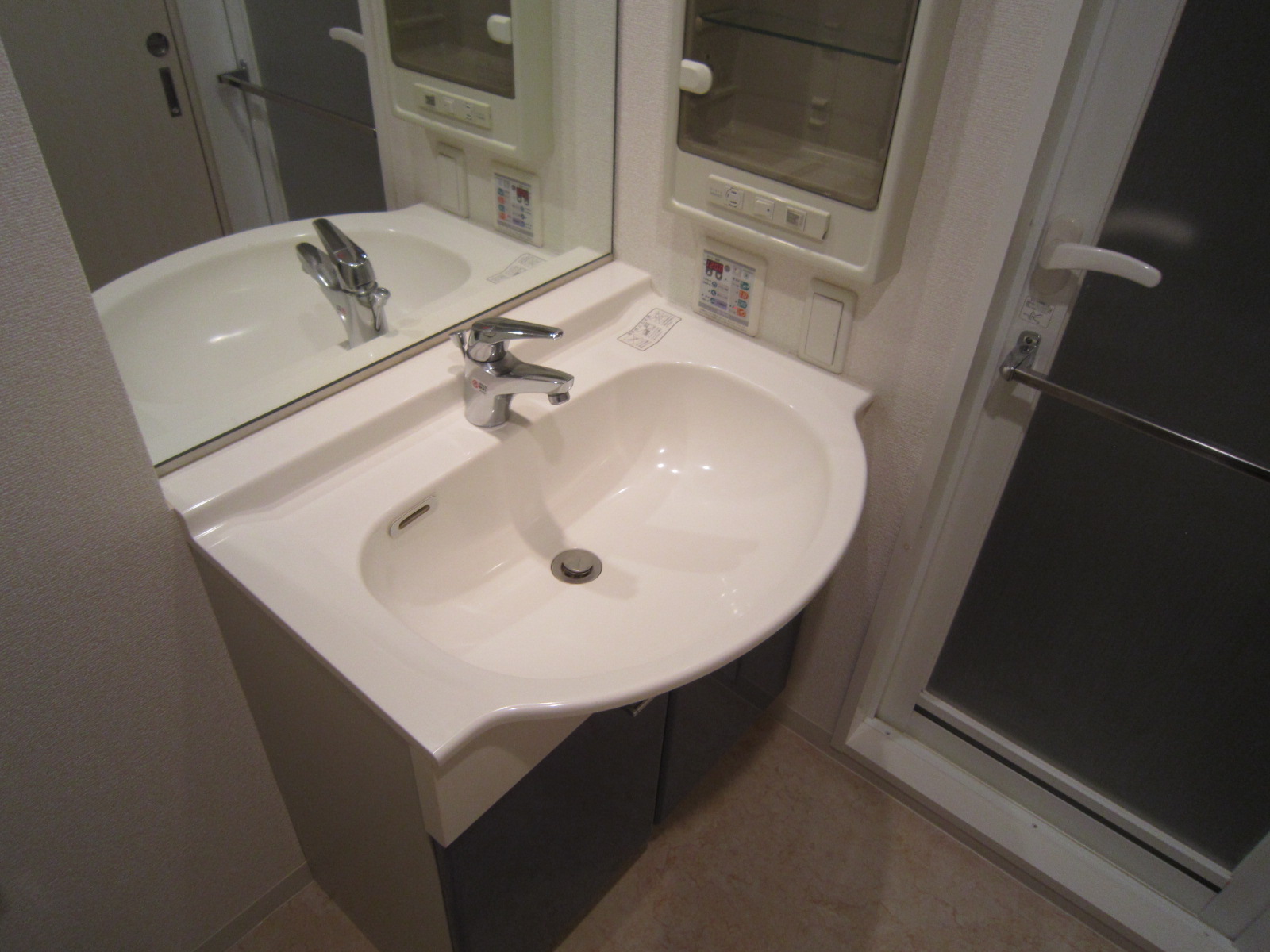 洗面設備　独立洗面台