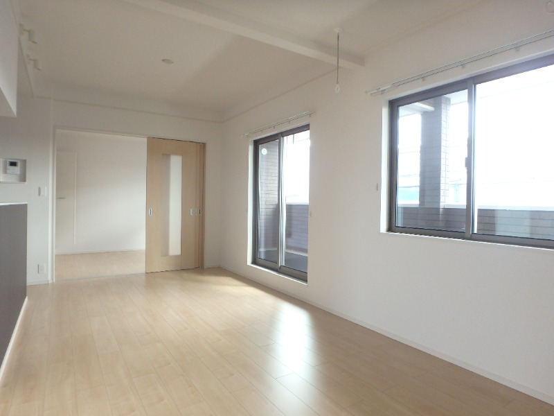 居室・リビング　図面と現状に相違がある場合には現状を優先