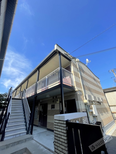 建物外観　スマートに佇むお家。毎日が楽しくなります。