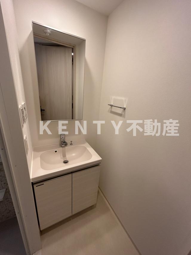 洗面設備　スペースが確保できる洗面所です