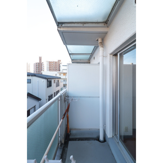 バルコニー　バルコニーがあります