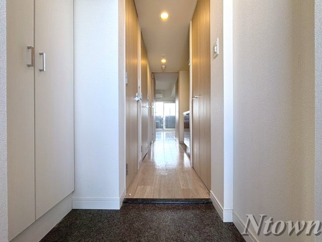 玄関　シンプルで使いやすい玄関です