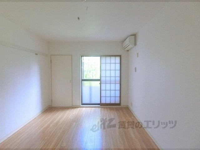 居室・リビング　居室