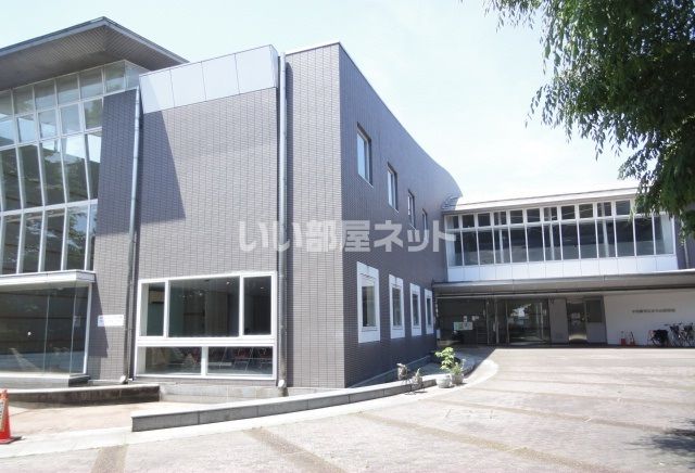図書館　小田原市立かもめ図書館（図書館）まで781m