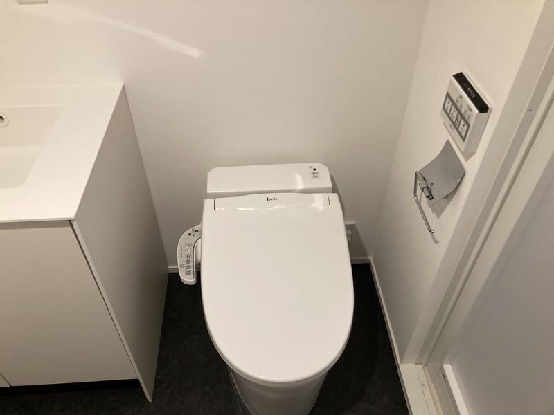 トイレ　コンパクトで使いやすいトイレです