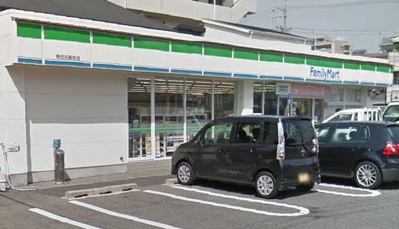 コンビニ　ファミリーマート 中川十一番町店（コンビニ）まで468m