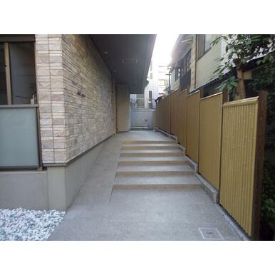 エントランス　エントランス