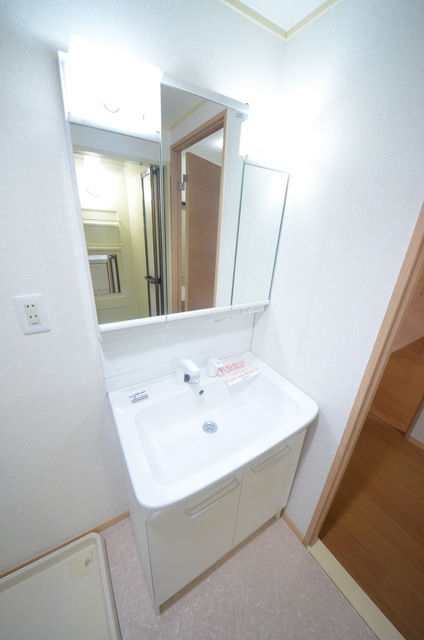 洗面設備　～顔を洗って元気に出発荒～