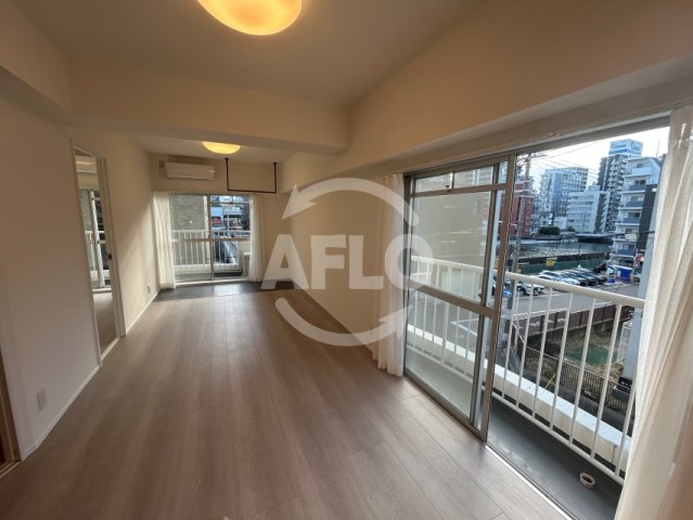 居室・リビング　フルーレ南堀江　リビング