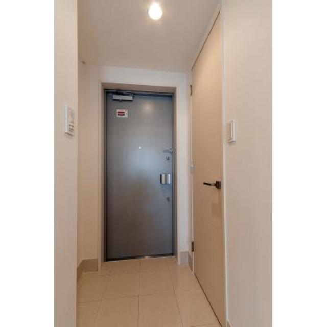 玄関　※写真は同タイプ住戸です。