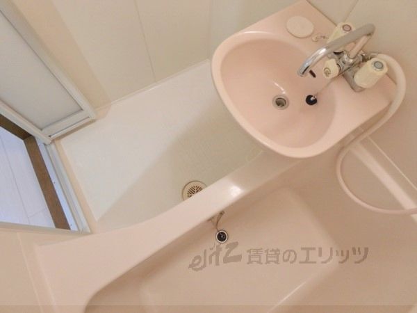 バス・シャワールーム　風呂