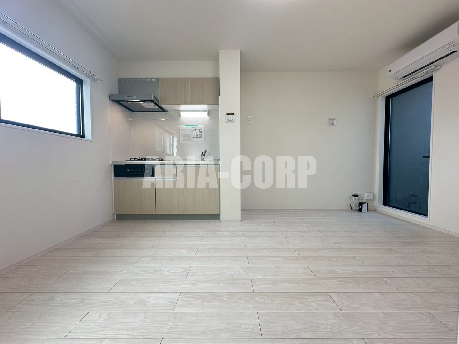 居室・リビング　白を基調とした統一感あるお部屋です！