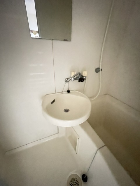 洗面設備　別号室参考になります。