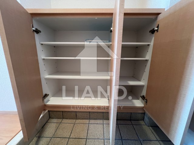 収納　レジディア天神南