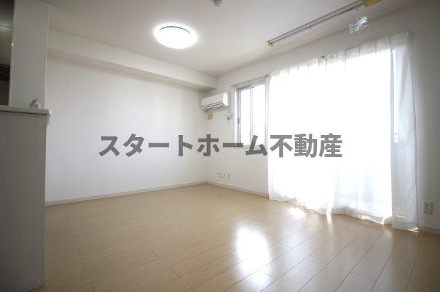 居室・リビング　居間です